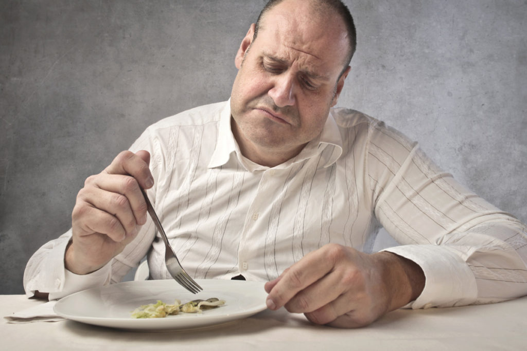Schmeckte trotzdem nie! Frustrierter Mann betet nicht mehr vor dem Essen! theoleaks.de
